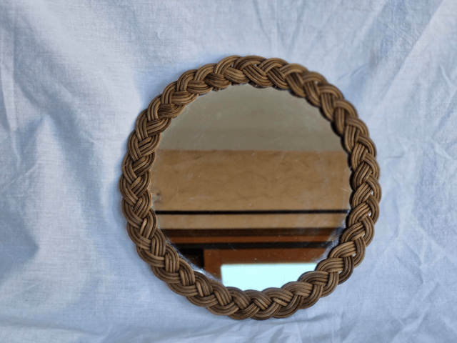 Miroir tressé en rotin