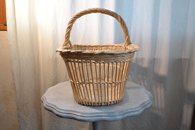 Panier à fraise en osier blanc 