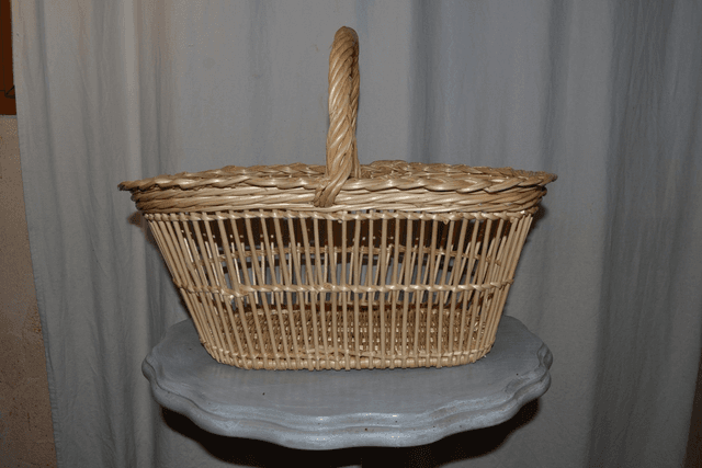 Panier à fraise en osier blanc 